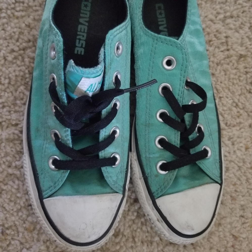 Converse - Picture 2 of 3